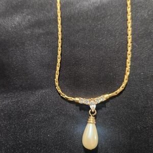 Vintage Gold Pearl Teardrop Pendant Necklace - Women Jewelry